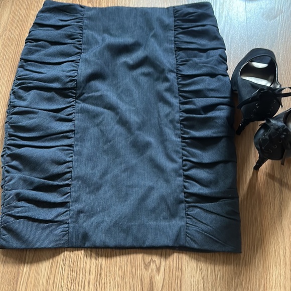 Pencil Skirt from Anthropologie - Picture 4 of 8